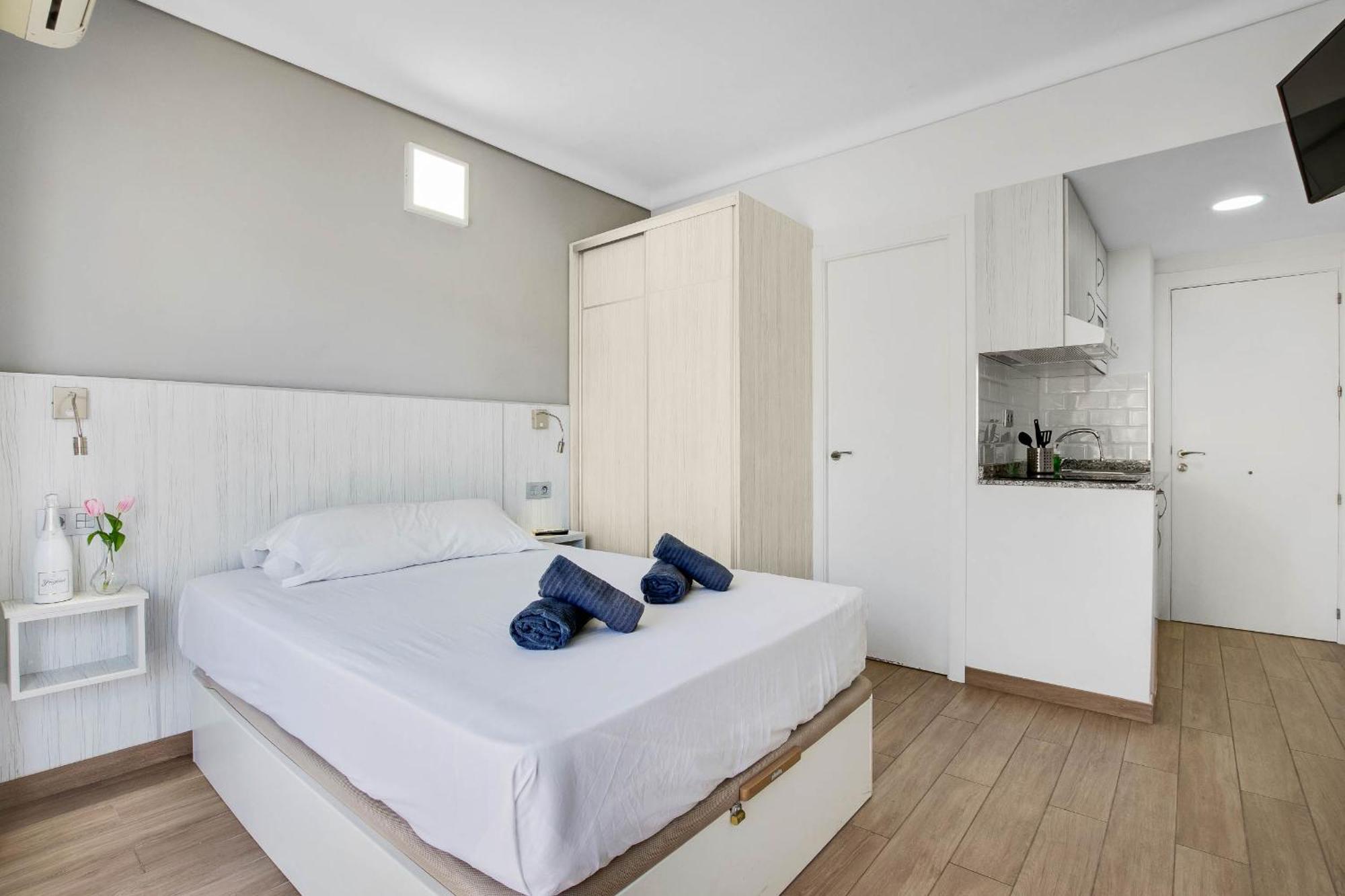 Carihuela Palace Studio 417 Beach - Playa Torremolinos Bagian luar foto